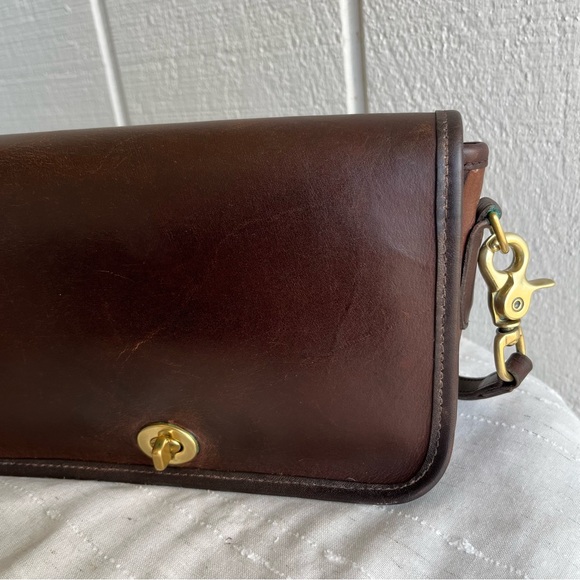 Coach Vintage No. 9755 Pocket Purse in Mahogany - Picture 2 of 12